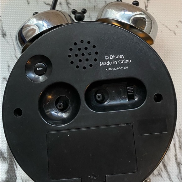 Walt Disney World Alarm Clock - Picture 3 of 6